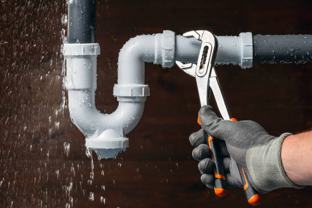 Professional Plumbing technician working in Center, TX